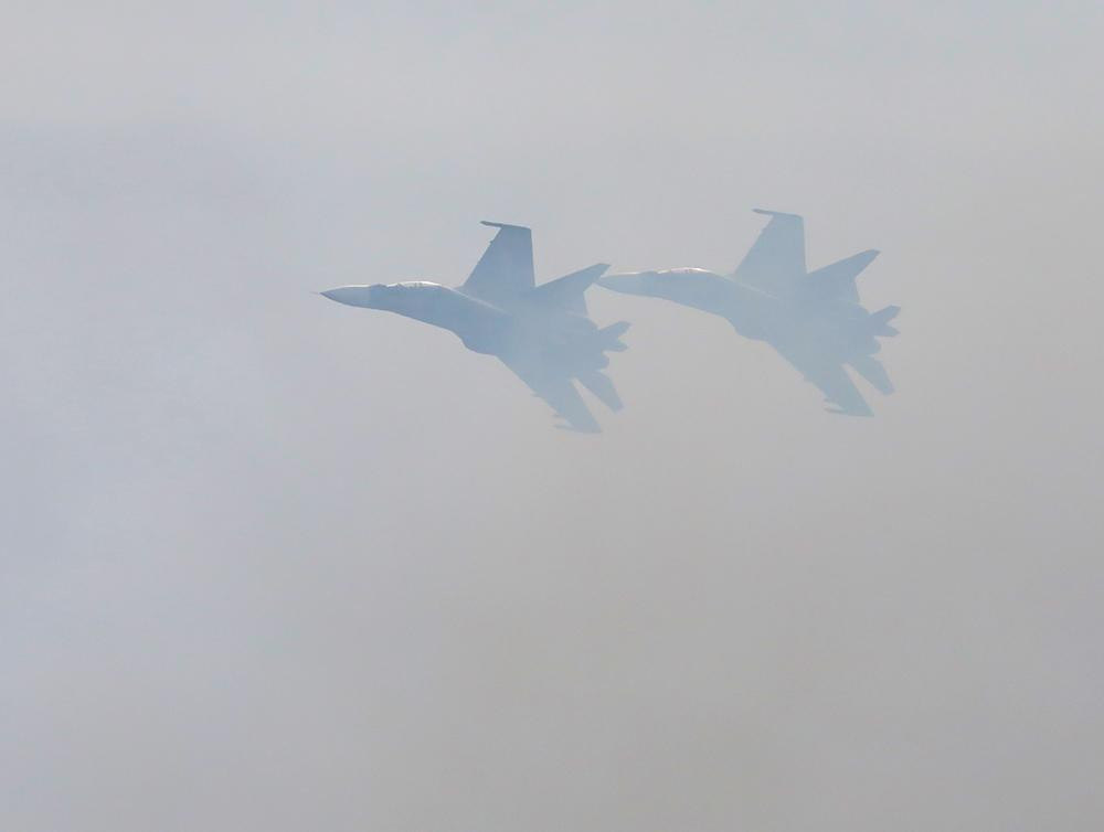 Tại triển lãm sẽ diễn ra nhiều hoạt động bao gồm trưng bày và trình diễn sản phẩm, kết nối doanh nghiệp và thuyết trình kỹ thuật chuyên sâu giúp cập nhật thông tin và giải đáp các vướng mắc trong quá trình vận hành các trang thiết bị và phương tiện chiến đấu chuyên ngành cùng các hoạt động văn hóa giới thiệu đất nước, con người Việt Nam.