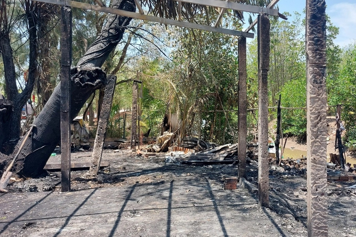 Hiện trường vụ cháy. Ảnh: Dân trí. Hiện trường vụ cháy. Ảnh: Dân trí.