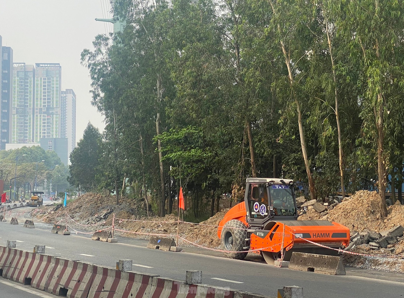 Cận cảnh đường kết nối cảng Cát Lái vừa hoàn thành, mở rộng thêm 2 làn ô tô ảnh 5