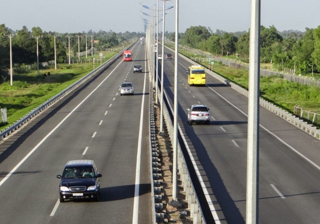 Đoạn đường vành đai 3 đi qua huyện Gia Lâm (ảnh minh họa) Đoạn đường vành đai 3 đi qua huyện Gia Lâm (ảnh minh họa)