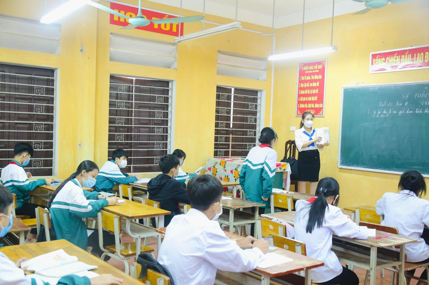 Hà Nội bao giờ mở rộng cho học sinh đến trường? ảnh 15