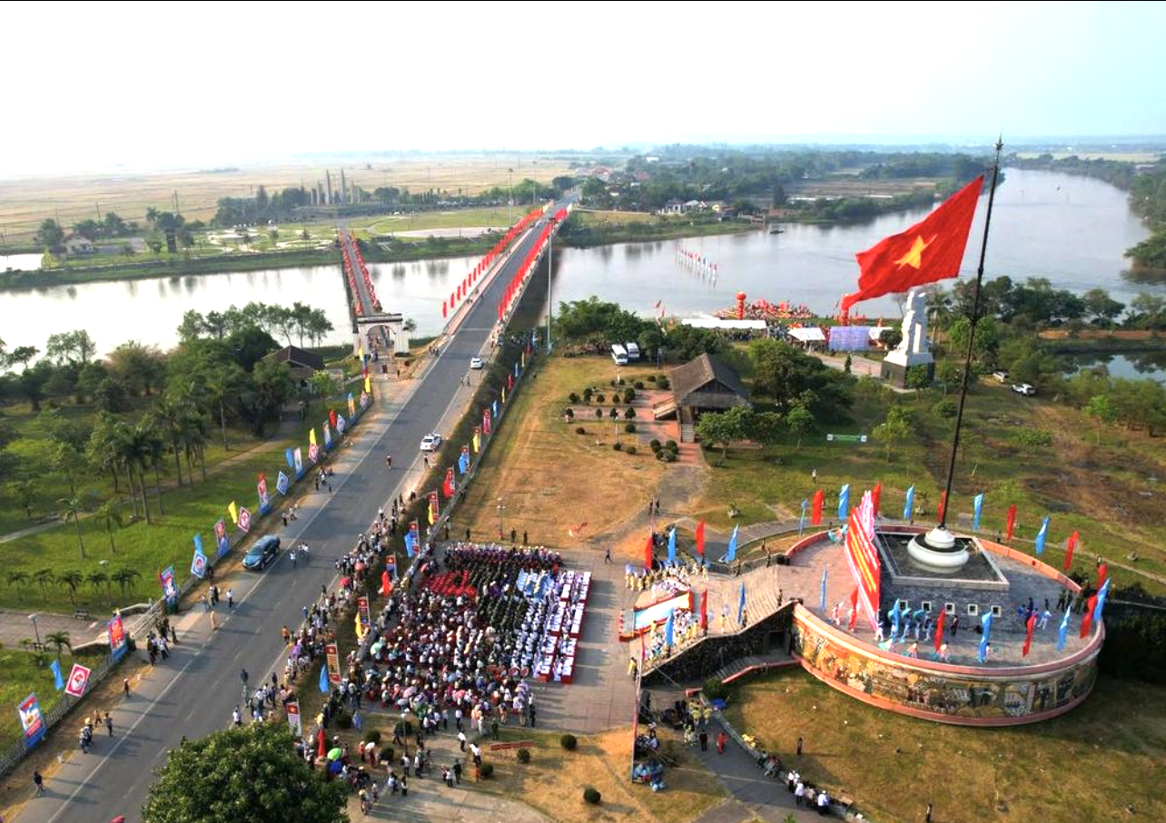 Di tích Quốc gia đặc biệt Đôi bờ Hiền Lương - Bến Hải sáng 30/4/2025 Di tích Quốc gia đặc biệt Đôi bờ Hiền Lương - Bến Hải sáng 30/4/2025