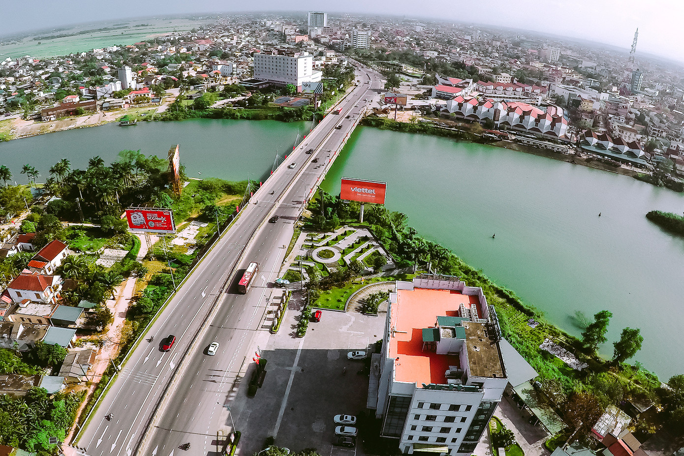 Việc sáp nhập Quảng Bình và Quảng Trị là một bước đi chiến lược nhằm tạo ra động lực phát triển mới, khai thác tối đa lợi thế hai tỉnh và khu vực (Ảnh: Đông Hà, thành phố tỉnh lỵ Quảng Trị)