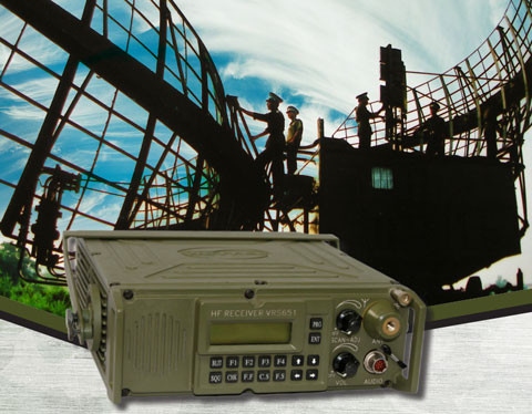 VRS651 máy thu vô tuyến điện sóng ngắn chuyên dụng, hoạt động ở các dải tần từ 2MHz đến 29,99999MHz. Trong máy sử dụng bộ dao động thạch anh bù nhiệt nên có độ ổn định và chính xác tần số cao, ít bị ảnh hưởng trong điều kiện môi trường thay đổi. Máy có khả năng quét theo kênh nhớ và tần số, gọn nhẹ, dễ di chuyển