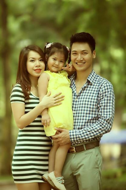 Mạnh Trường: 'Vợ là khán giả khó tính nhất của tôi' ảnh 2