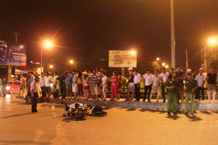 Tài xế “sặc” hơi men lái xe không biển đâm bất tỉnh nhiều người ảnh 2