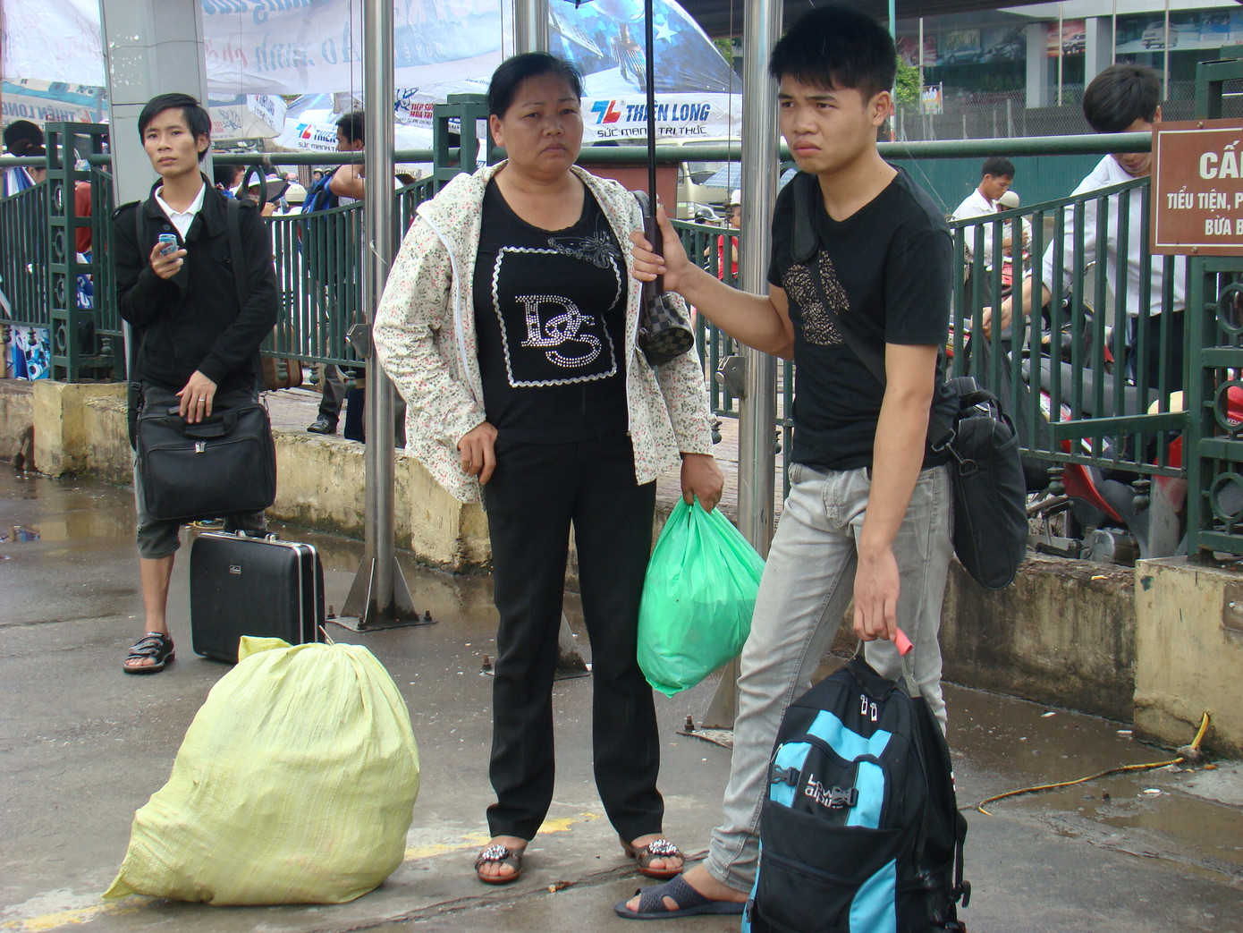 Mẹ và con cùng đi thi