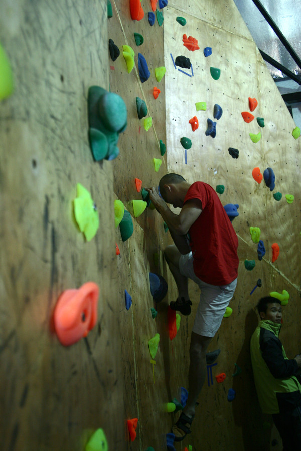 Ở hạng Trung cấp, thử thách có phần dễ thở hơn