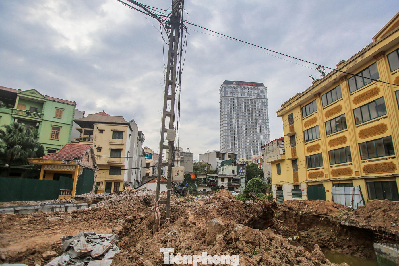 Dự án dự kiến hoàn thành trong năm 2020 sau khi tái khởi động năm 2019. Tuy nhiên, UBND TP Hà Nội điều chỉnh tiến độ dự án xây dựng đường Huỳnh Thúc Kháng kéo dài (quận Đống Đa) thêm hai năm, đến năm 2022.