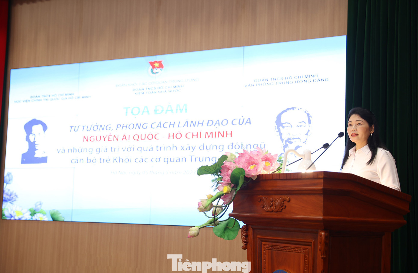 Phó Tổng Kiểm toán nhà nước Hà Thị Mỹ Dung phát biểu tại buổi Tọa đàm.