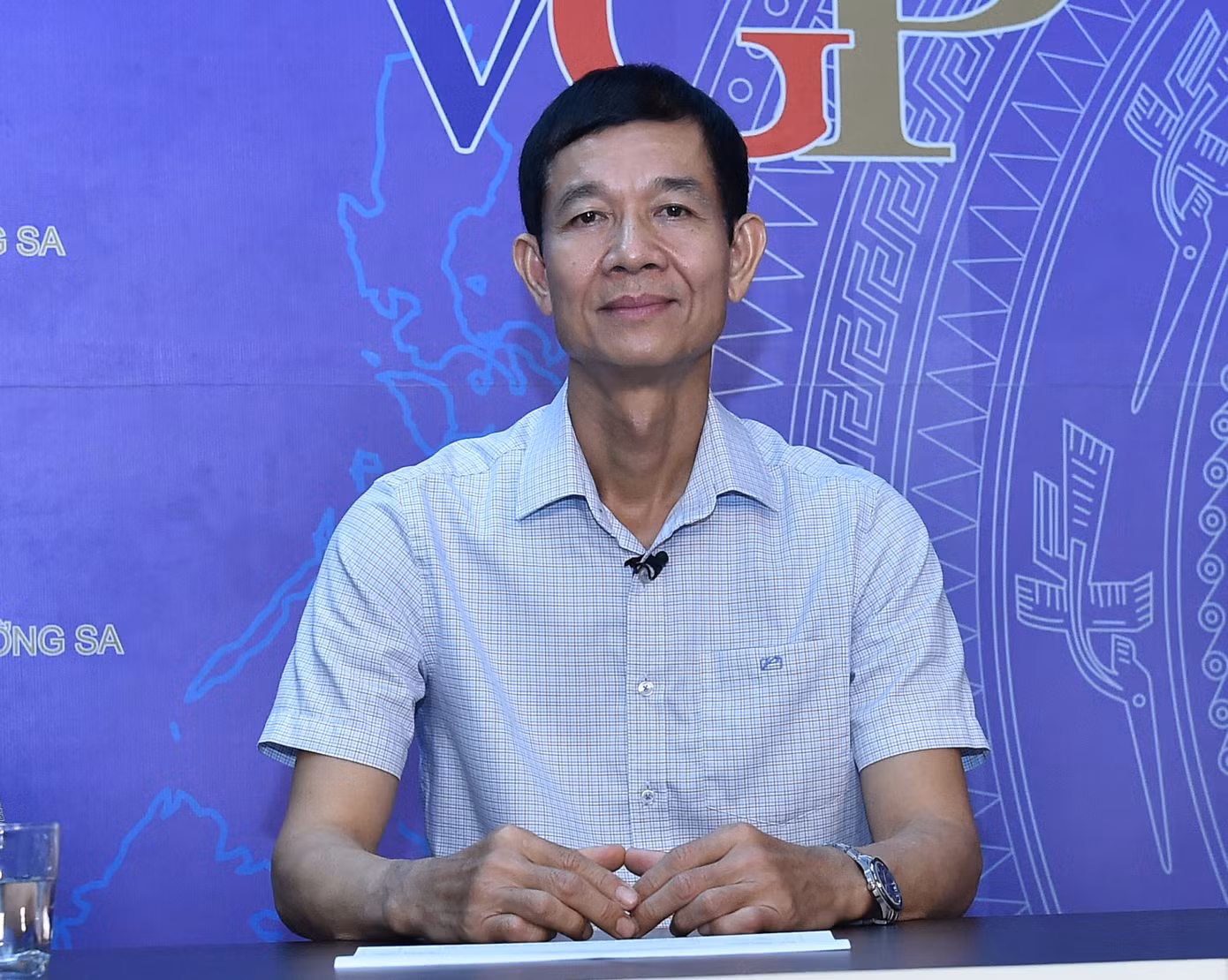 PGS.TS. Hoàng Đình Phi.