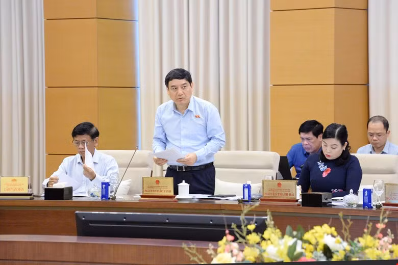 Chủ nhiệm Ủy ban Văn hóa và Xã hội Nguyễn Đắc Vinh. Ảnh: QH
