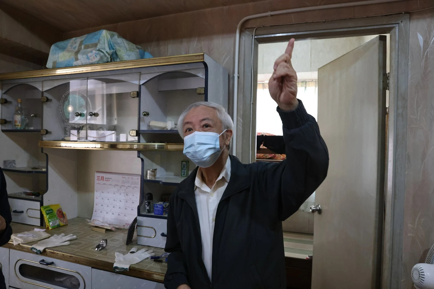 Joseph Ng - người chuyên mua bán những căn hộ ma ám tại Hong Kong (Trung Quốc).