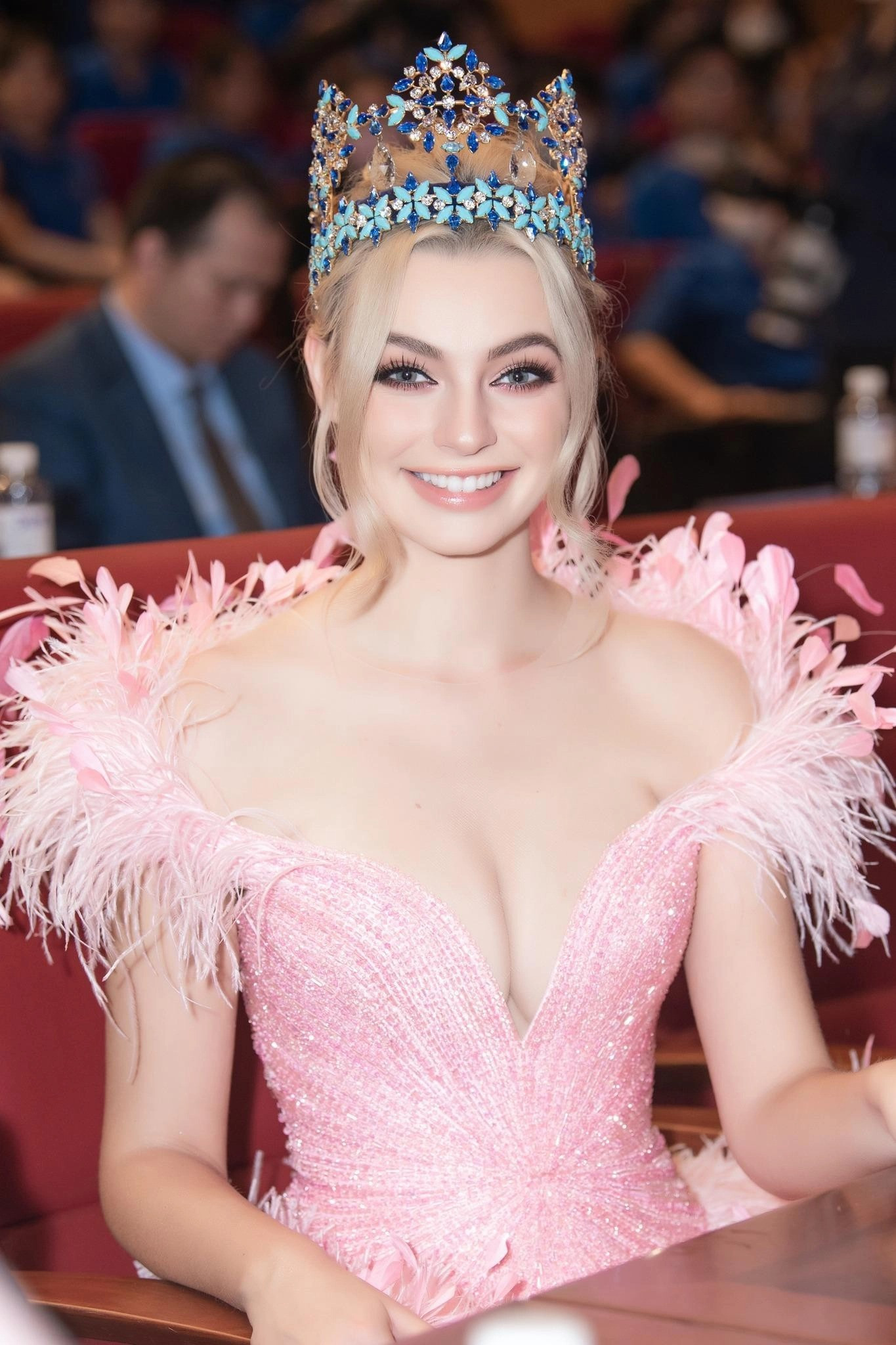 Người chiến thắng Hoa hậu của các hoa hậu năm 2021 là Miss World Karolina Bielawska.