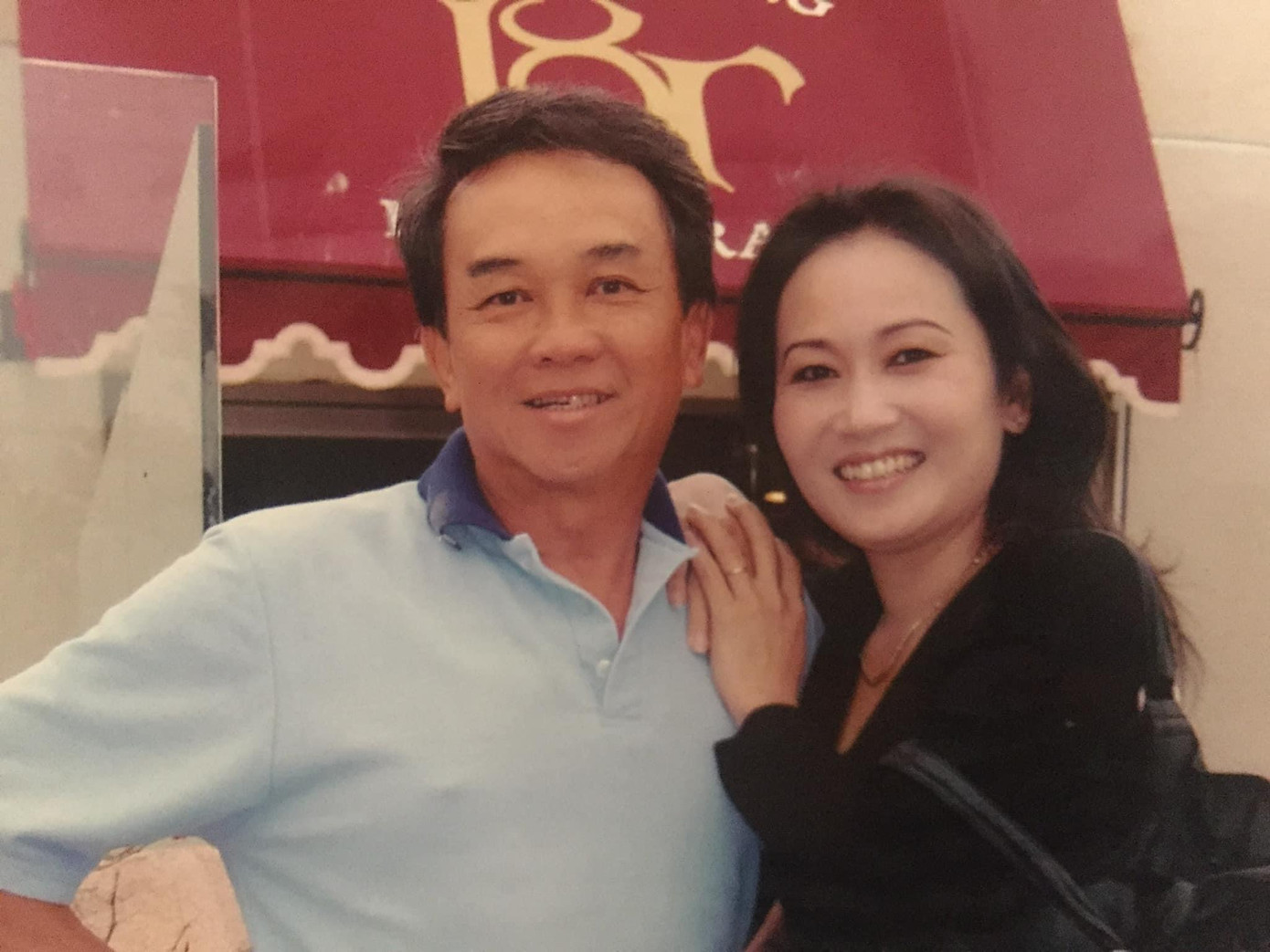 Nghệ sĩ Thanh Hằng và cha Hương Huyền thời trẻ. Nghệ sĩ Thanh Hằng và cha Hương Huyền thời trẻ.