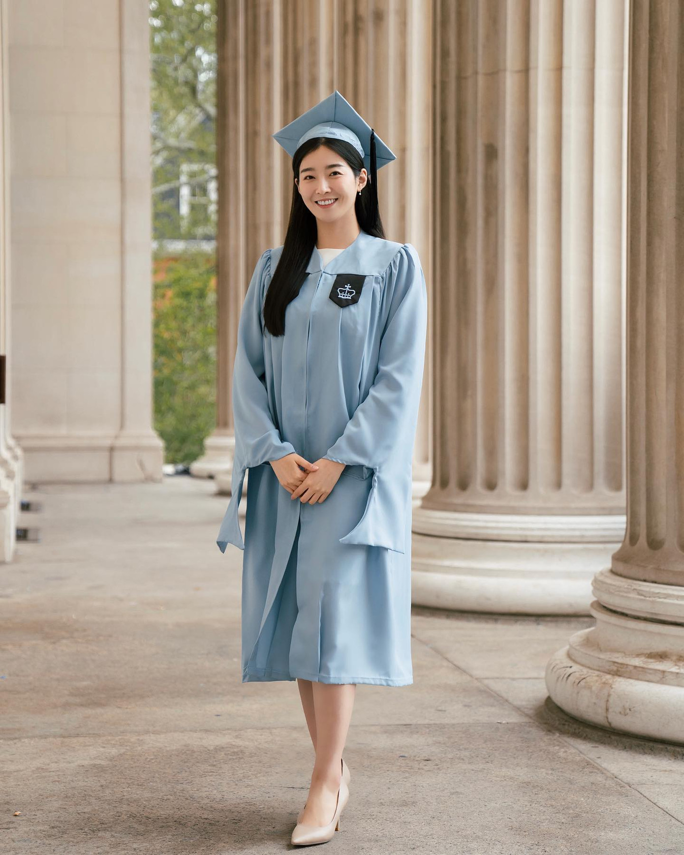 Sau khi về Mỹ, cô tốt nghiệp Cao đẳng Dickerson, sau đó tiếp tục học tại Đại học Columbia và tốt nghiệp năm 2022. Hiện, cô là phóng viên cho tờ báo lớn tại Anh.