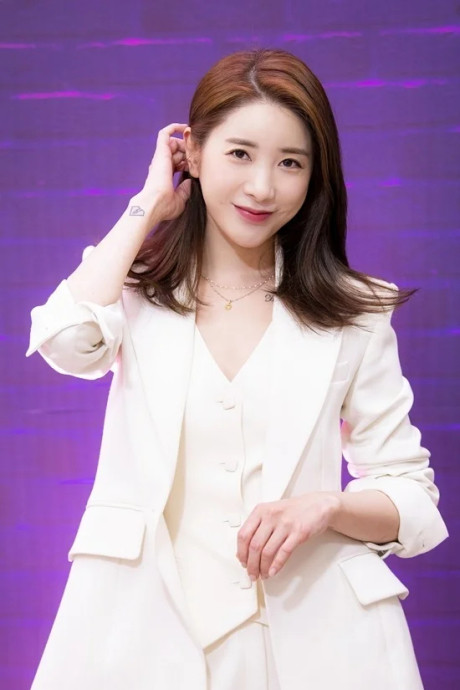 Seo In Young không tiết lộ danh tính chồng đại gia.