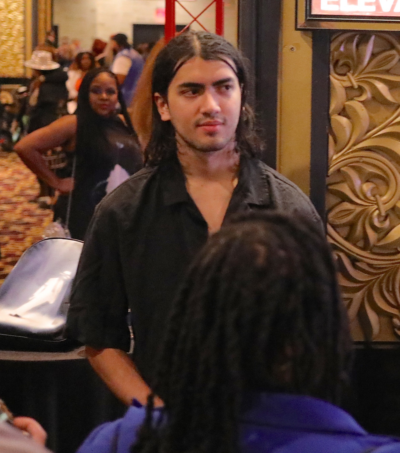 Bigi Jackson không muốn bà nội đụng vào tiền mặt của Michael Jackson để lại.