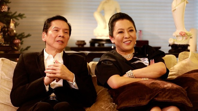 Vợ chồng trùm Hong Kong, Trung Quốc. Vợ chồng trùm Hong Kong, Trung Quốc.