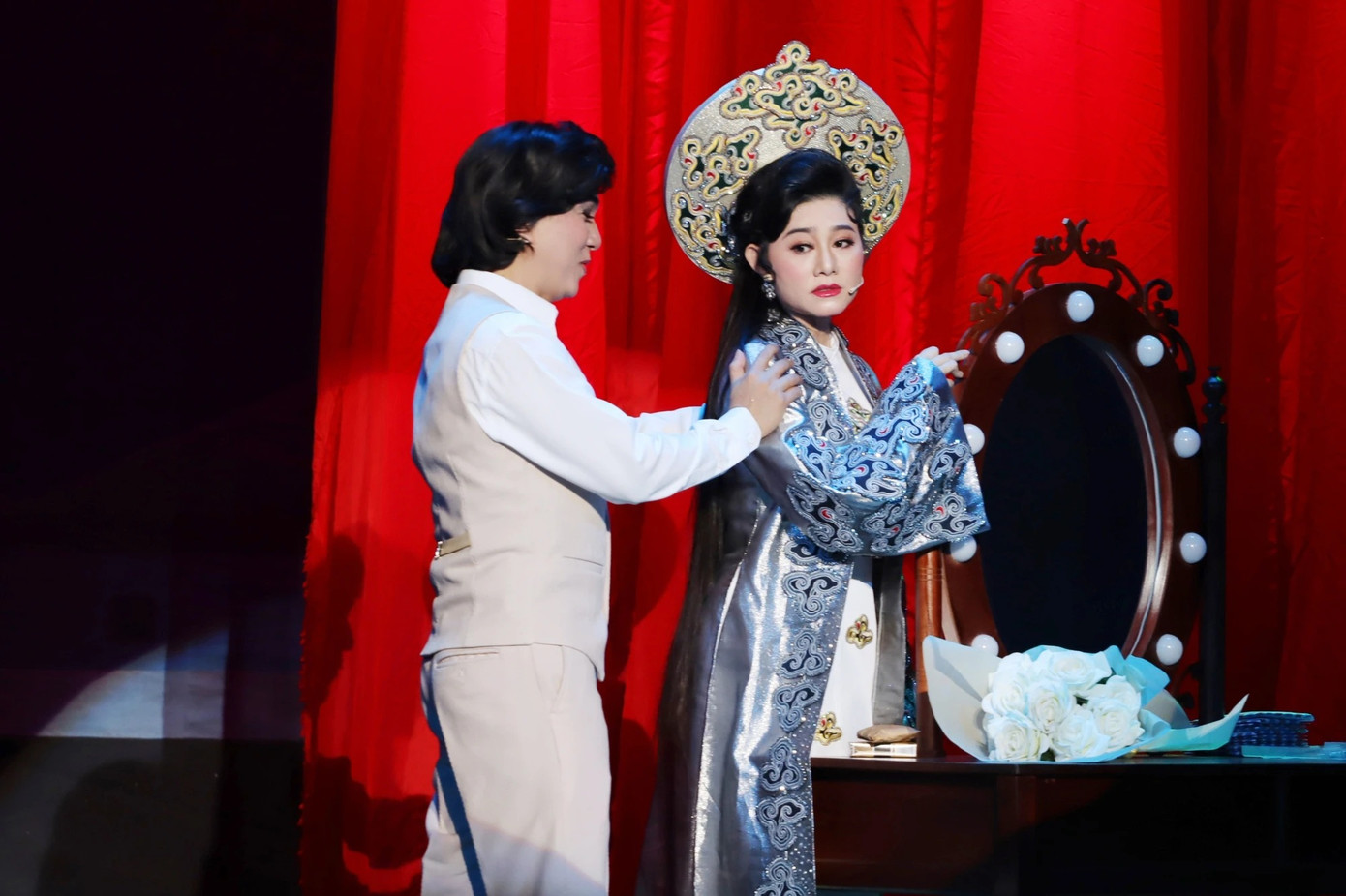 Quế Trân trong tạo hình đào hát Cầm Thanh trong vở Cô đào hát hồi tháng 8.