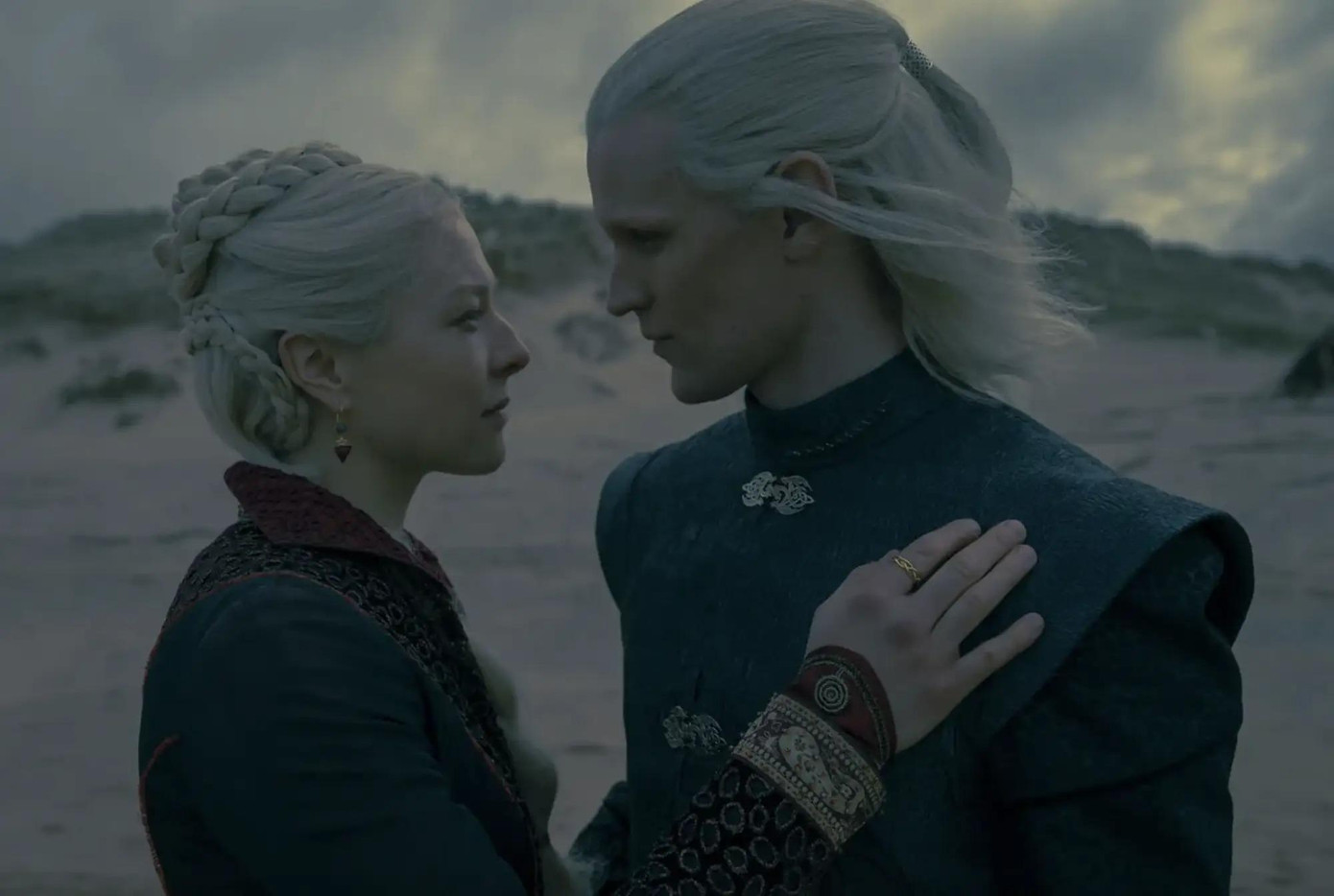 Cảnh phim tối đến mức khán giả lầm tưởng TV bị hỏng. Ảnh: HBO.