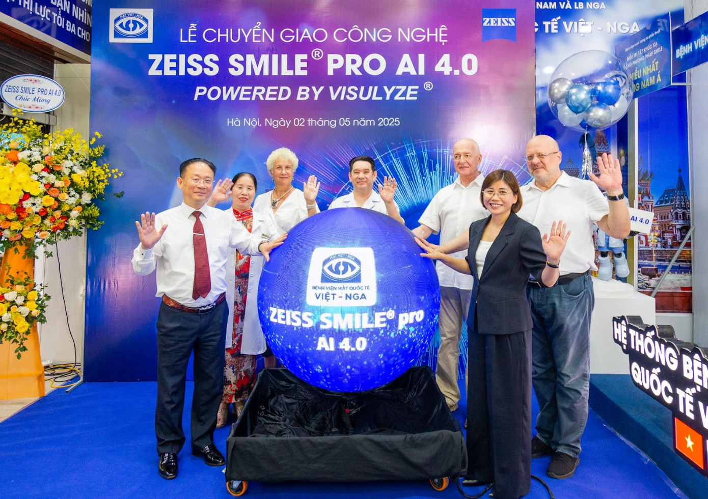 Mắt Việt - Nga là đơn vị đầu tiên nhận chuyển giao công nghệ Smile Pro AI 4.0 từ Carl Zeiss.