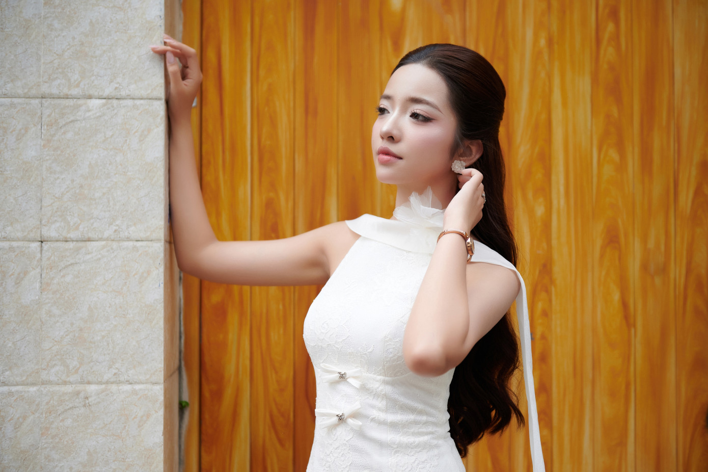 Sau hành trình dài tại Hoa hậu Việt Nam 2024, Thanh Bình nói cô tiếp tục thể hiện hình ảnh năng lượng, không gồng mình chỉ để gây ấn tượng. &quot;Tôi luôn là chính mình, cá tính, bản lĩnh, rõ ràng và không sợ nói thật. Tôi không cố trở nên khác biệt&quot;, thí sinh quê Quảng Trị nói thêm.