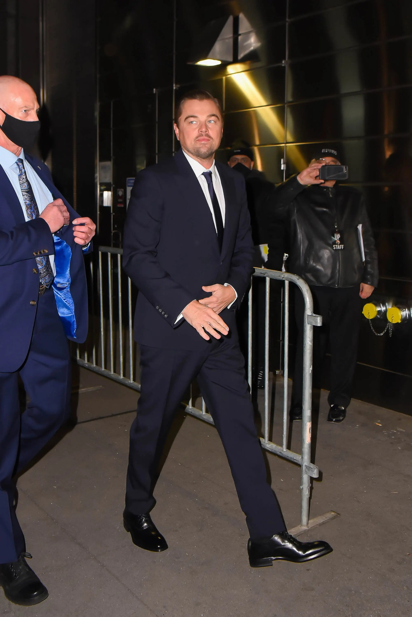 Leonardo DiCaprio và Gigi Hadid có thời gian ngắn hẹn hò vào cuối năm 2022. Leonardo DiCaprio và Gigi Hadid có thời gian ngắn hẹn hò vào cuối năm 2022.