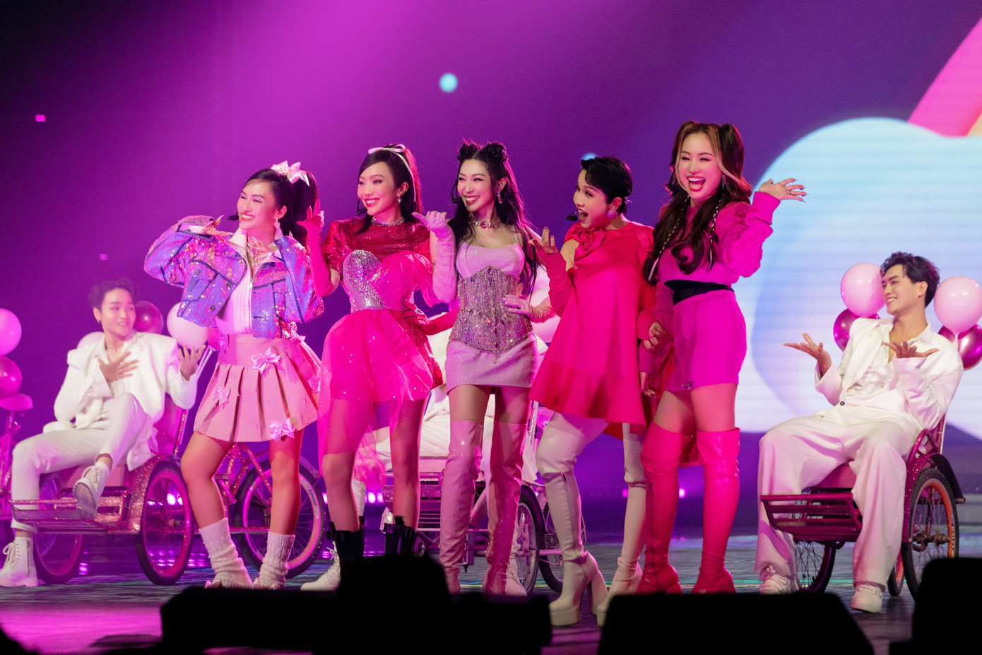 Người xem chương trình phẫn nộ vì khán giả trường quay cho điểm cảm tính.