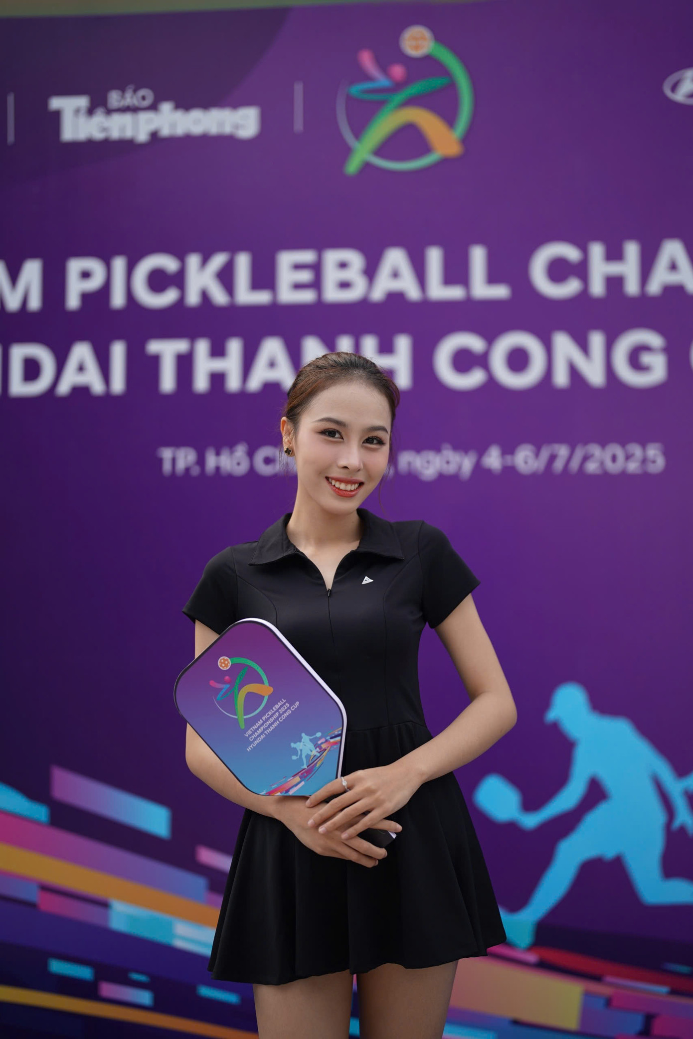 Ngọc Hằng nói cô không quá căng thẳng khi tham gia giải pickleball do Báo Tiền Phong tổ chức. Ngọc Hằng nói cô không quá căng thẳng khi tham gia giải pickleball do Báo Tiền Phong tổ chức.