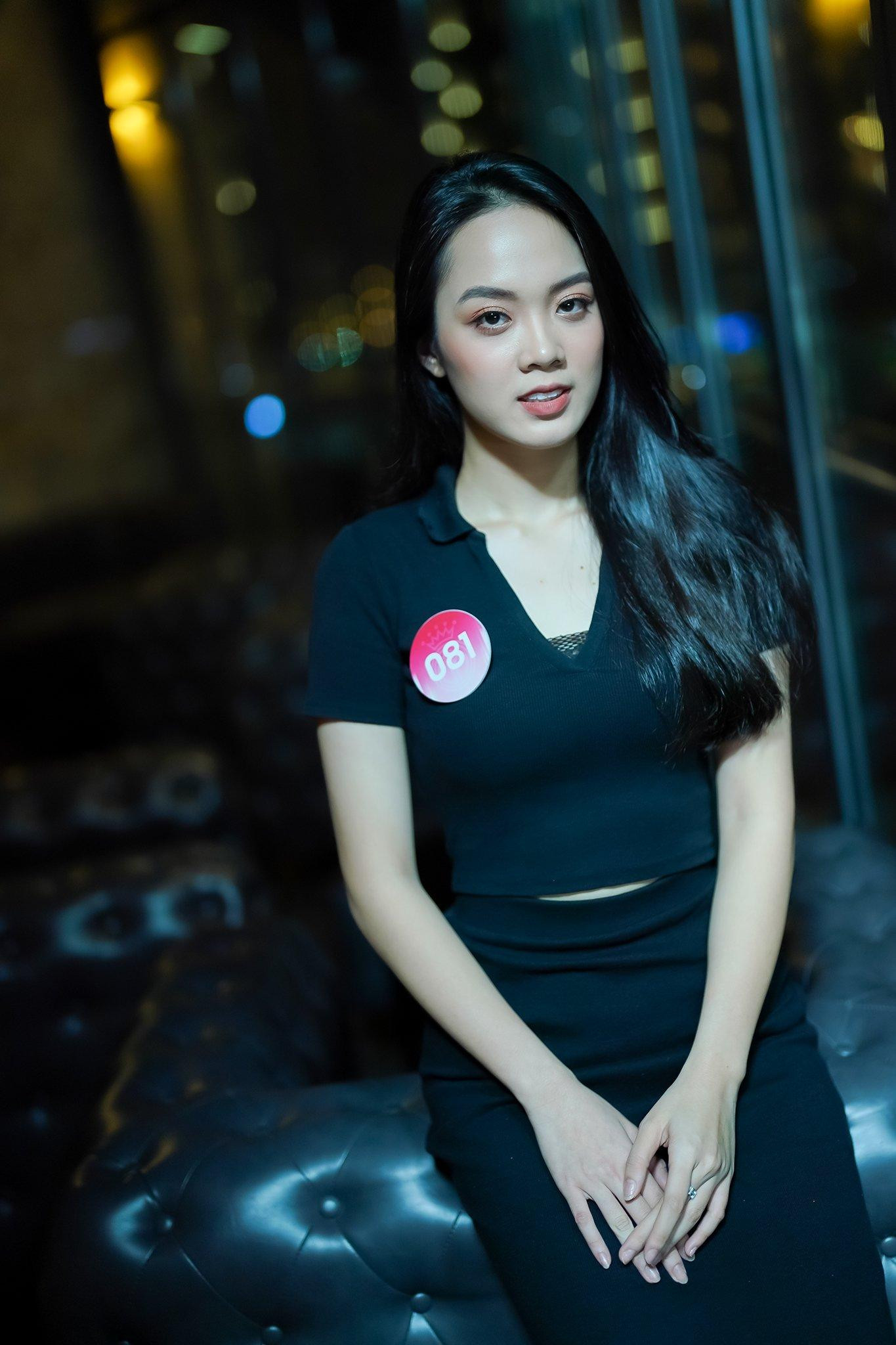 Gia Hân vừa qua vào Top 3 Người đẹp Tài năng khi thể hiện khả năng đánh đàn vĩ cầm thông qua bản nhạc Triệu đóa hoa hồng. Trong phần thi Người đẹp nhân ái, cô gái 18 tuổi cùng Hoàng Hương Giang gây chú ý khi kêu gọi được gần 40 triệu đồng cho lớp học Âm thanh hội họa của họa sĩ Võ Văn Y.