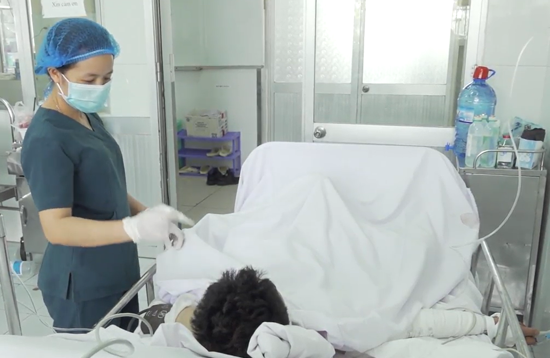 Nạn nhân vụ cháy lúc rạng sáng tại TP.HCM vẫn chưa thoát nguy kịch.