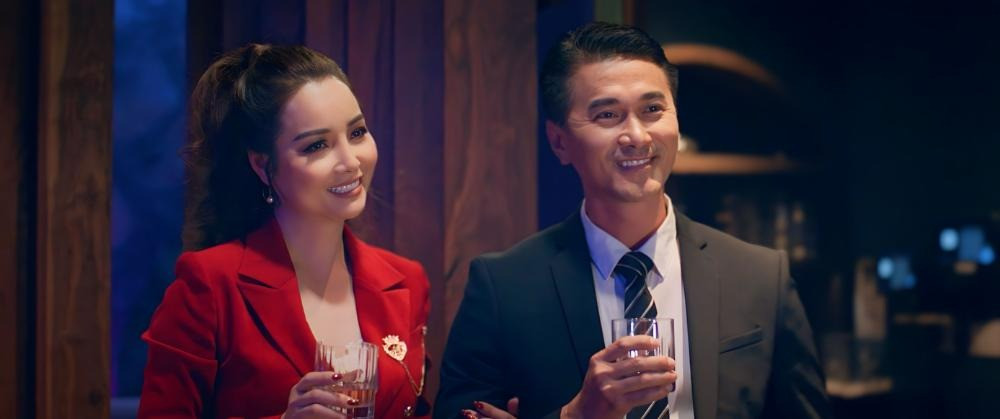 Mai Thu Huyền trong Đóa hoa mong manh.