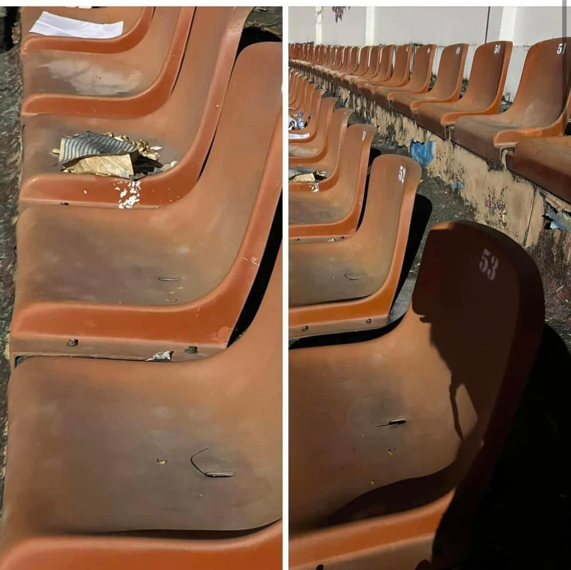 Khán giả phản ánh tình trạng tầm nhìn bị che và ghế ngồi chưa được vệ sinh kỹ. Khán giả phản ánh tình trạng tầm nhìn bị che và ghế ngồi chưa được vệ sinh kỹ.