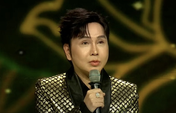 Vũ Luân rời ghế giám khảo Chuông vàng vọng cổ lần thứ 19 sau ồn ào. Vũ Luân rời ghế giám khảo Chuông vàng vọng cổ lần thứ 19 sau ồn ào.