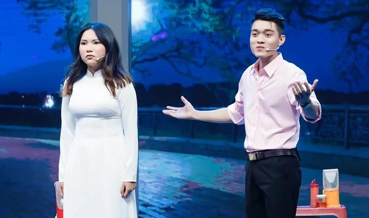 Tiết mục gây tranh cãi trong Học viện cải lương. Tiết mục gây tranh cãi trong Học viện cải lương.