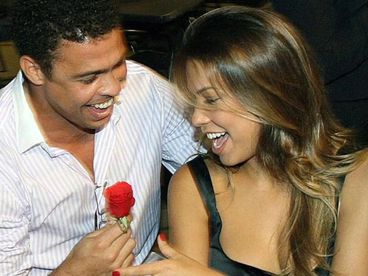 Sau khi bỏ vợ, Ro béo nhanh chóng công khai bạn gái. Anh sau đó kết hôn với nữ kỹ sư Maria Beatriz Antony.