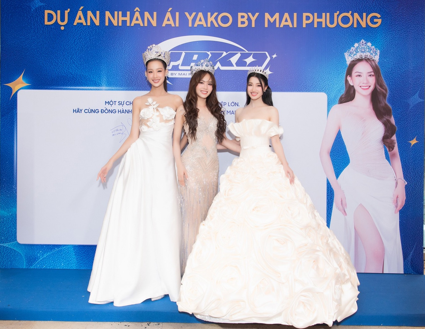 Ngoài hoạt động từ thiện, cô lập công ty thời trang phi lợi nhuận, gây quỹ từ thiện cho tổ chức Hoa hậu Thế giới. Đây cũng là dự án nhân ái cô mang đến cuộc thi nhan sắc lớn. Hiện tại, thành tích tốt nhất về dự án nhân ái tại Miss World thuộc về Đỗ Mỹ Linh - Hoa hậu Việt Nam 2016 với dự án Cõng điện lên bản.