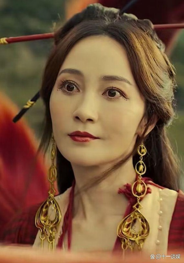 Tạo hình Đát Kỷ bị chê già già như mẹ nam chính. Tạo hình Đát Kỷ bị chê già già như mẹ nam chính.