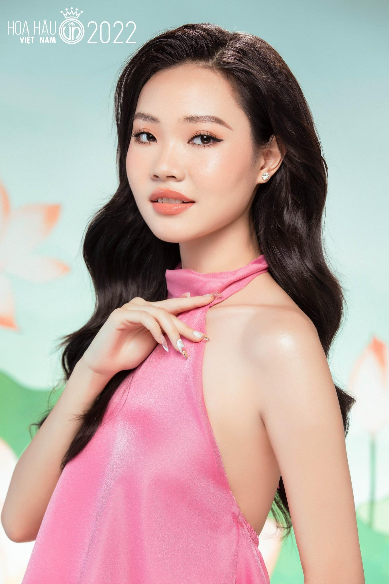 Đặng Thị Mỹ Hạnh (SBD 102) và Nguyễn Phương Anh (SBD 093). Đặng Thị Mỹ Hạnh (SBD 102) và Nguyễn Phương Anh (SBD 093).