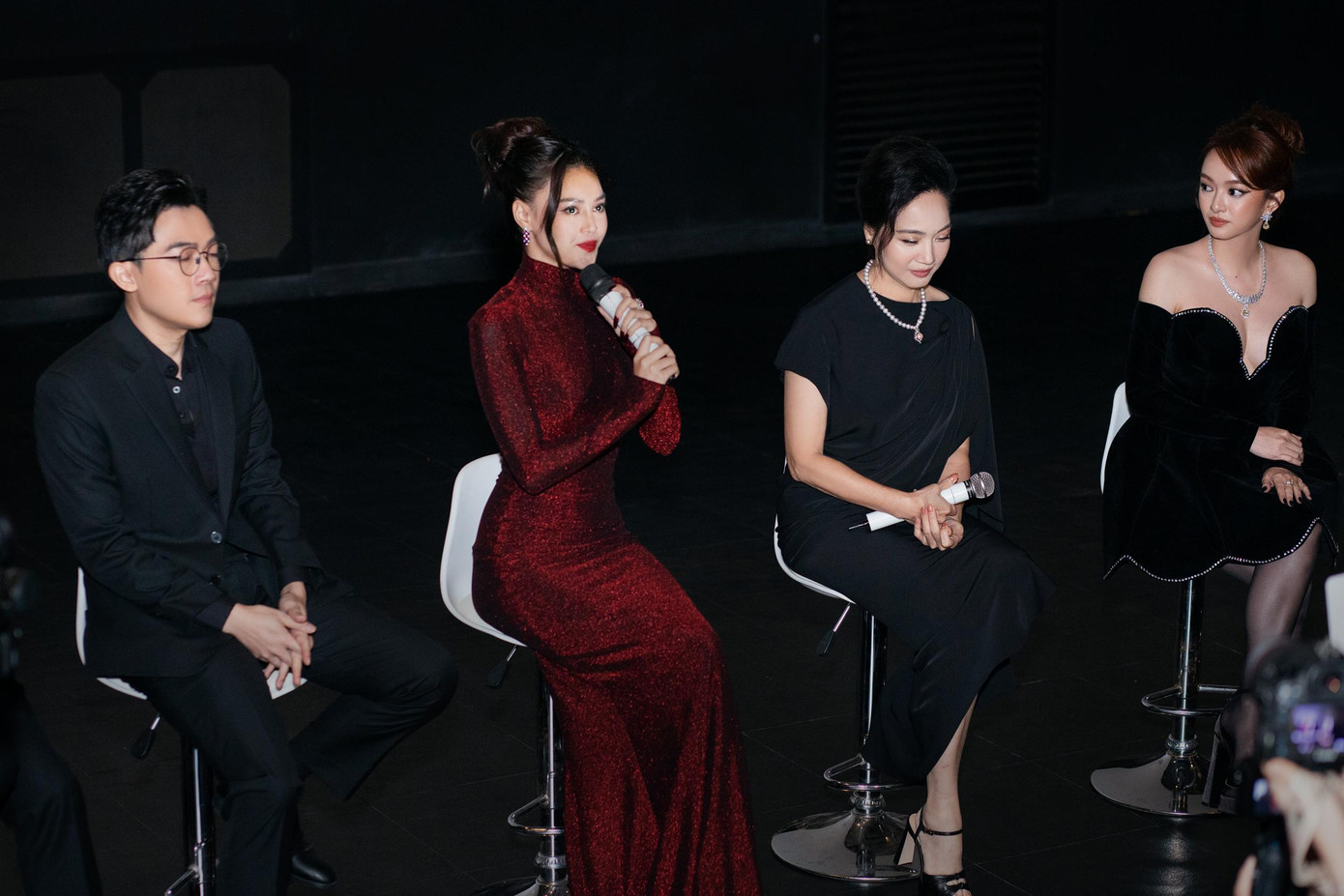 Ninh Dương Lan Ngọc xúc động khi kể về vai diễn trong phim gắn mác 18+. Ảnh: KIENGCAN. Ninh Dương Lan Ngọc xúc động khi kể về vai diễn trong phim gắn mác 18+. Ảnh: KIENGCAN.