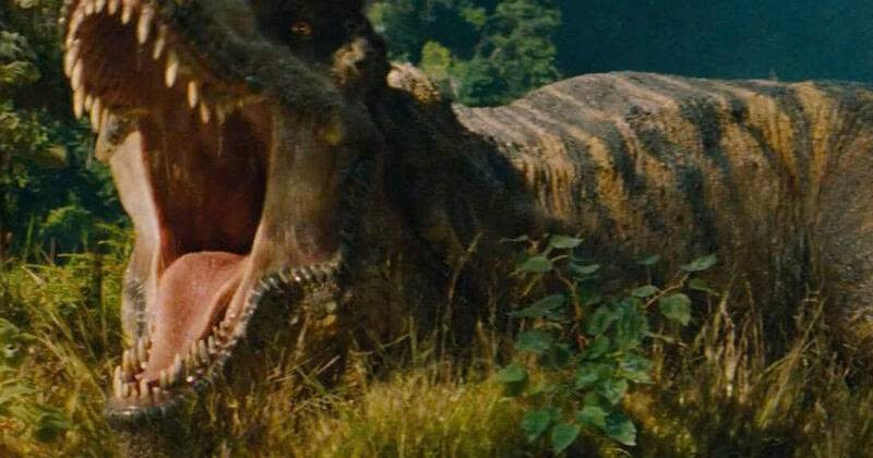 Đả nữ Scarlett Johansson trở lại trong bom tấn có doanh thu đứng số một tại rạp Việt.