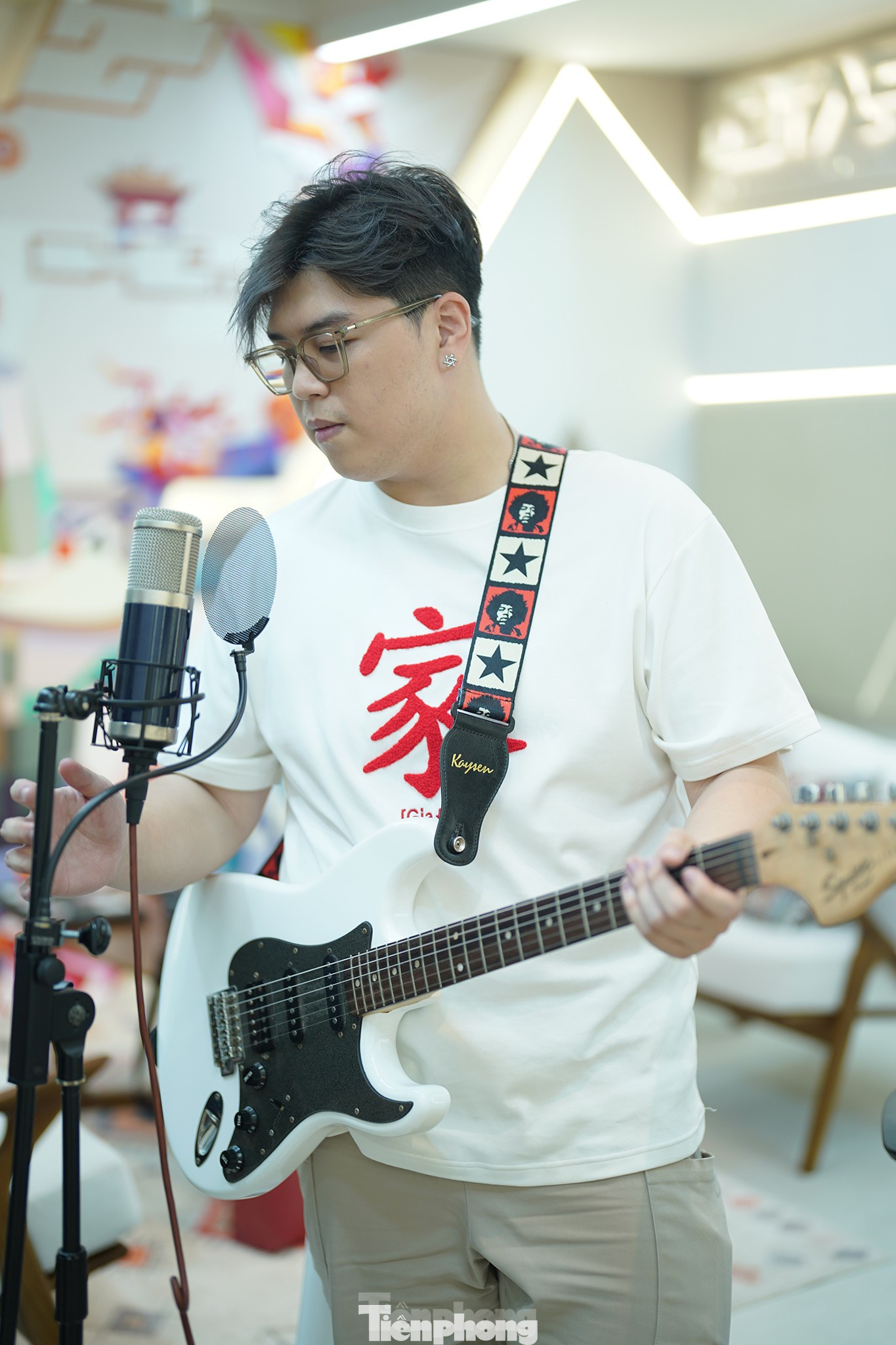 Mức cát-xê của các chàng trai tăng lên sau thời gian cố gắng. Mức cát-xê của các chàng trai tăng lên sau thời gian cố gắng.