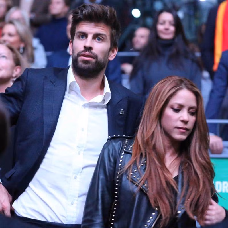 Pique im lặng sau nhiều lần bị Shakira lên tiếng trách móc.