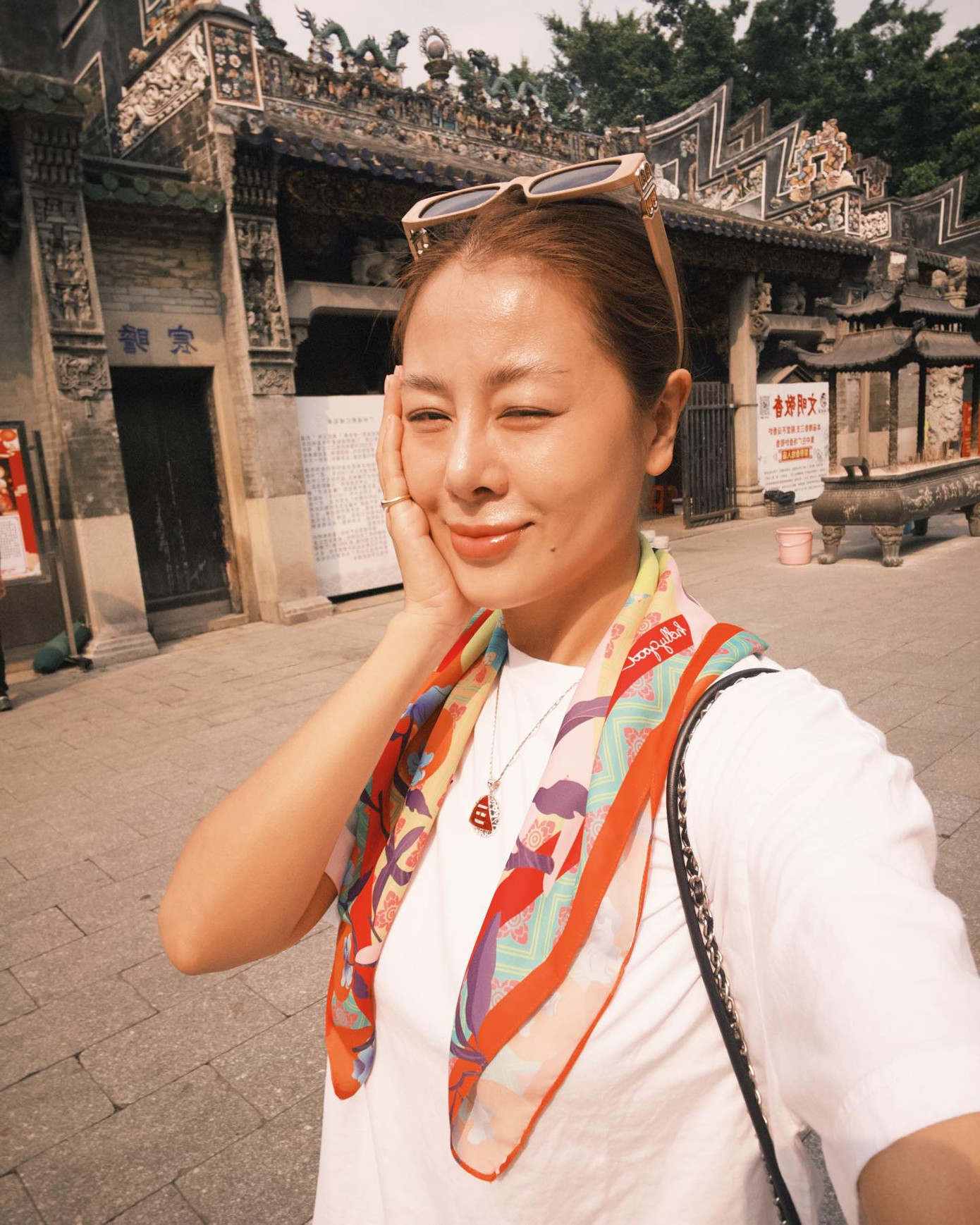 Nam Thư đang bị công kích trên mạng xã hội.