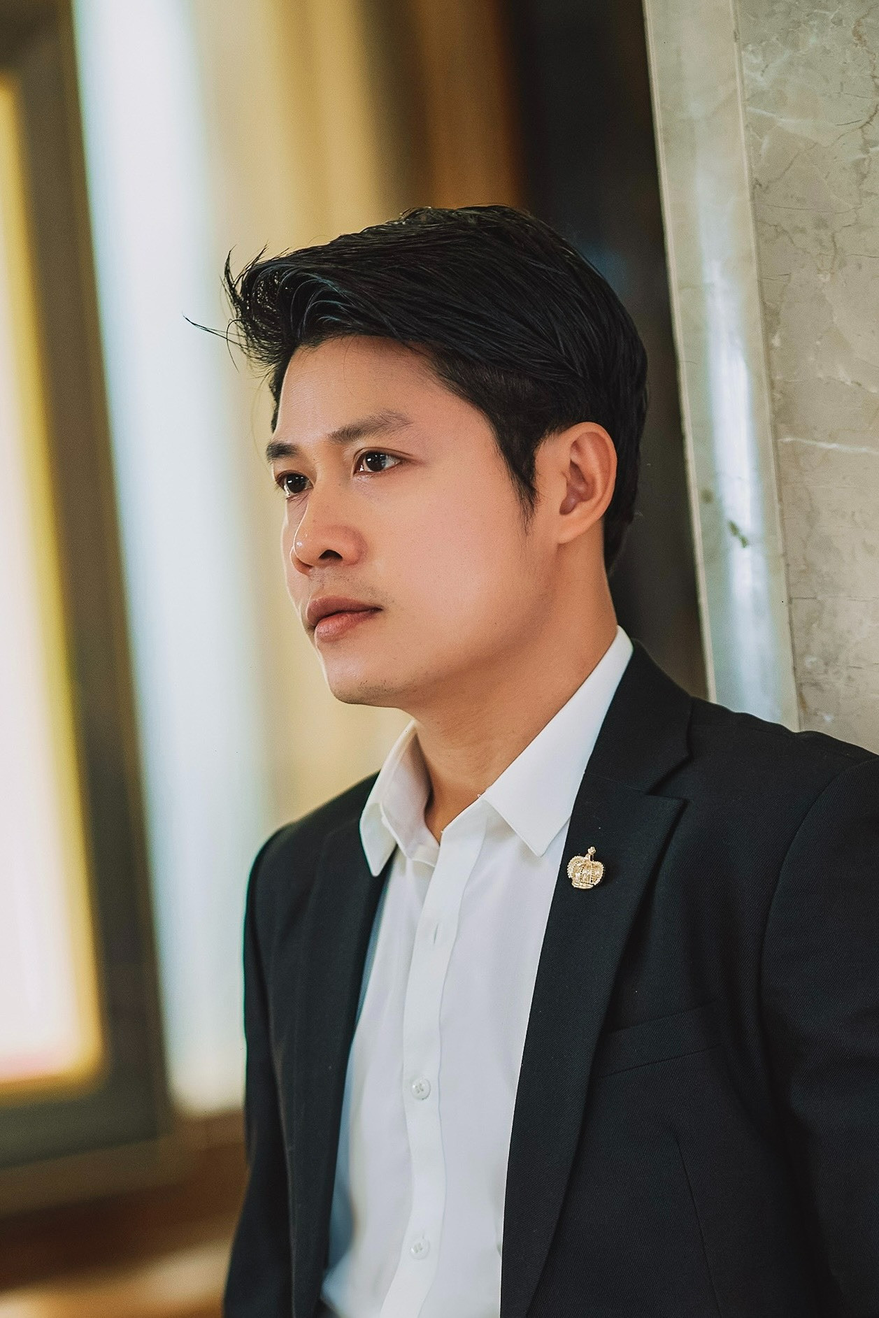 Nhạc sĩ Nguyễn Văn Chung lại flex &quot;giản đơn&quot; hơn khi cho rằng bản thân không có nhà, không có xe, không người yêu nhưng chỉ khoe viết 300 bài hát dành cho thiếu nhi.