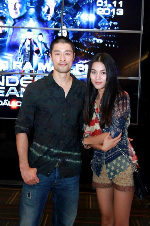 Johnny Trí Nguyễn và Nhung Kate chia tay sau 10 năm. Johnny Trí Nguyễn và Nhung Kate chia tay sau 10 năm.