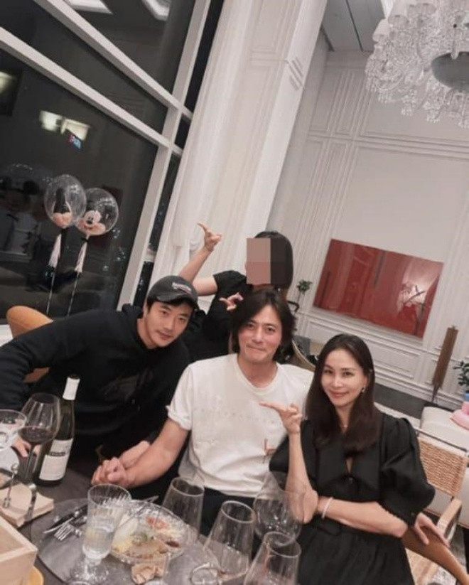 Go So Young và Jang Dong Gun chung sống 13 năm.