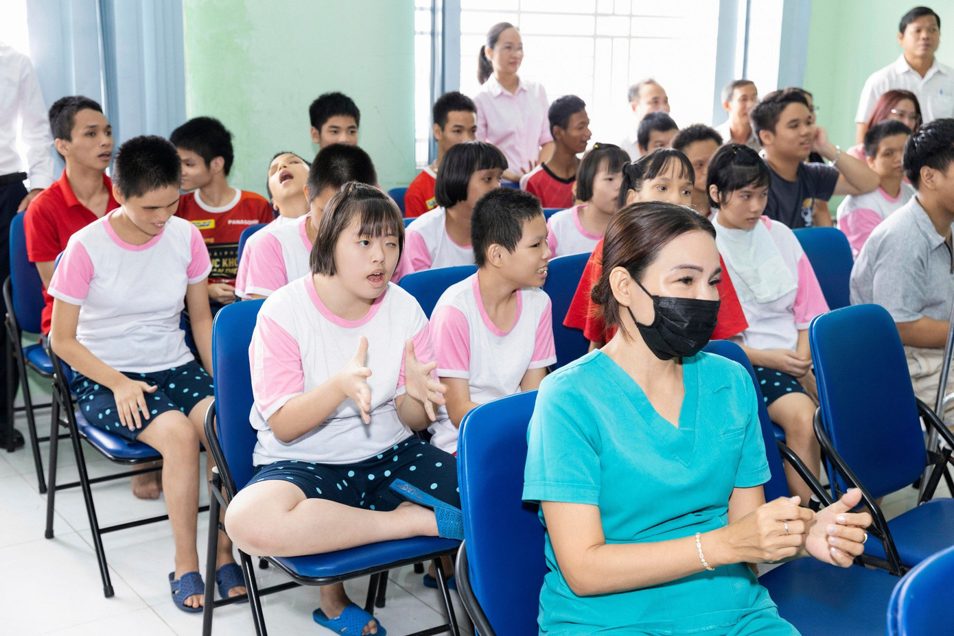 Trung tâm Bảo trợ Trẻ em Tam Bình hiện là chỗ ở cho hơn 200 trẻ mồ côi giống trường hợp của Pax Thiên.