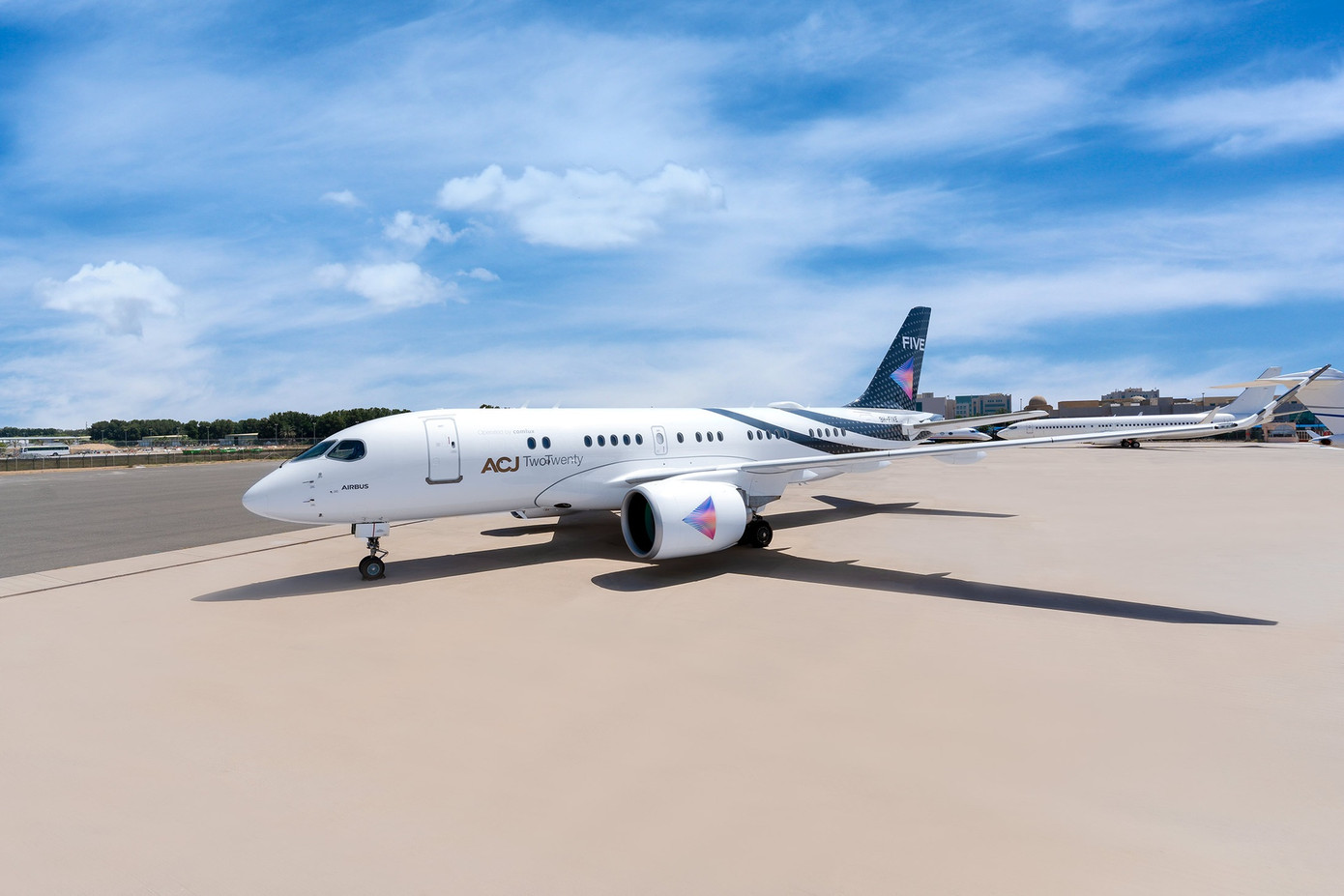 Khách sạn ở Dubai phục vụ máy bay riêng cho khách hàng. Khách sạn ở Dubai phục vụ máy bay riêng cho khách hàng.